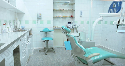 开牙科诊所是否有严格的要求条件呢？